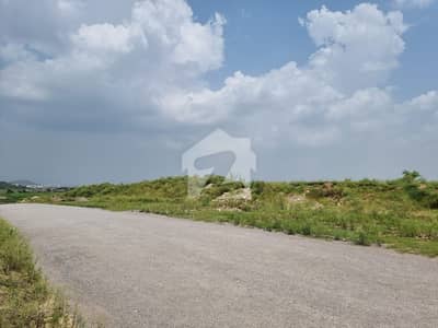 Plot For Sale (50x90)