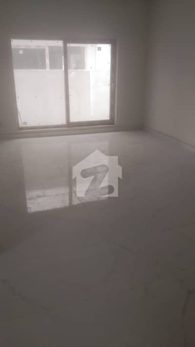 1 Kanal 5 Bed House,Tile Floring Near Central Mosque.