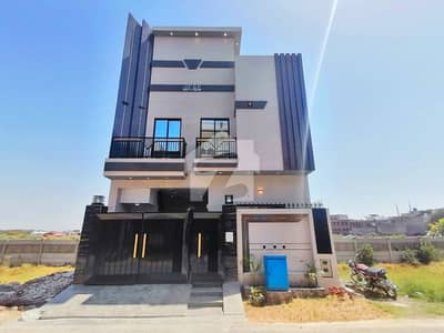 Prime Location 3.58 Marla House For Sale Is Available In IEP Engineers Town
