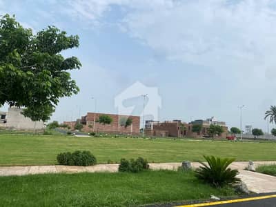 Residential Plot Of 22 Marla In Raza Town Is Available