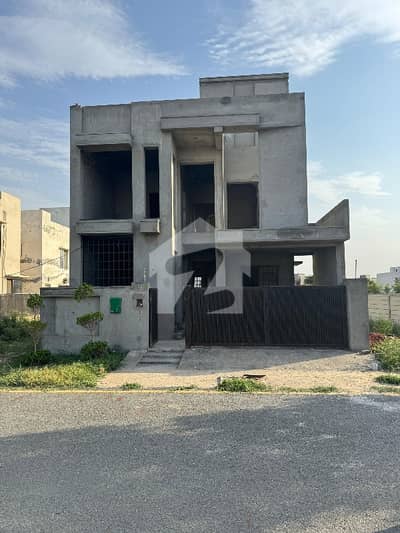 Owner Build 8 Marla Gray Structure | Prime Location