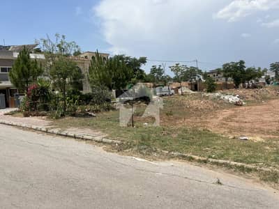 500 Sq Yards Corner Plot With Extra Land Near Roots