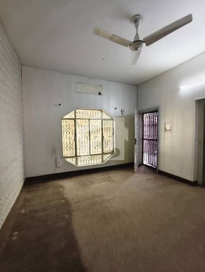 Beautiful House Double Storey House For Rent In I-10/1 Size 4 Marla