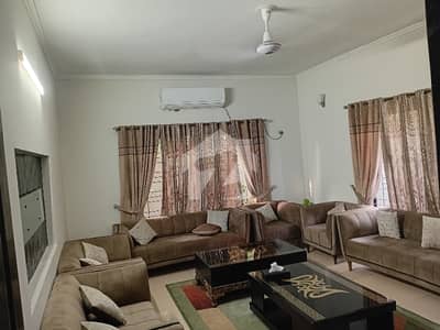 12 Marla 5 Bedrooms Investor Price House For Sale