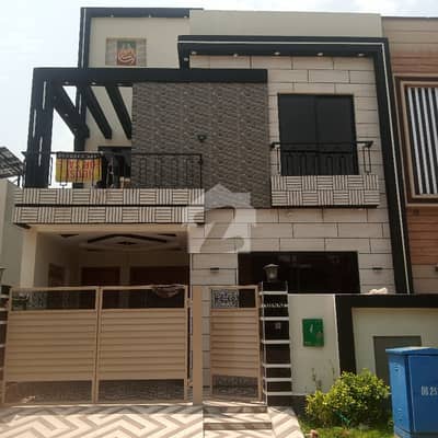 05 Marla brand new house for sale in bahria orchard Lahore BLOCK C
