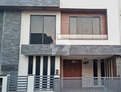 8 Marla Double Storey Single Unit House For Sale
