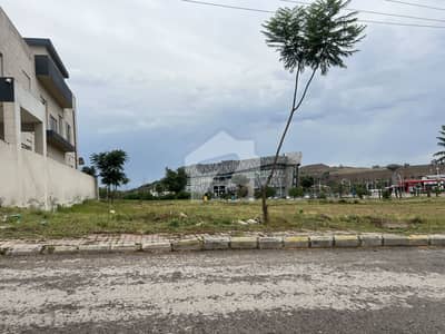 1 kanal Prime Level Plot Near Roots School GT Road and Caltex