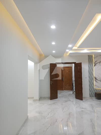 Brand New Luxurious 5 Bed Spacious House Available For Urgent Sale In Askari 10 Sec-S!
