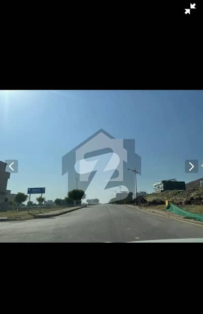 Prime location solid land 8 Marla corner plot with extra land available for sale at reasonable price