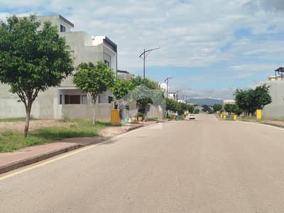 Sector C2 10 Marla plot Available for sale in bahria enclave Islamabad possessionable and developed plot for sale in heighted locations