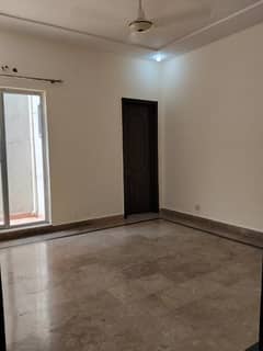 BEAUTIFUL HOUSE AVAILABLE FOR RENT