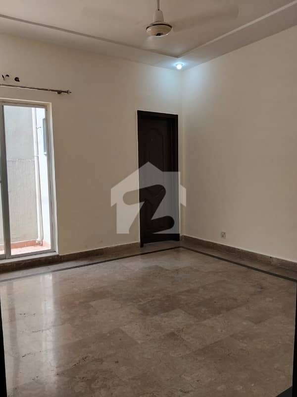 BEAUTIFUL HOUSE AVAILABLE FOR RENT BEAUTIFUL HOUSE AVAILABLE FOR RENT