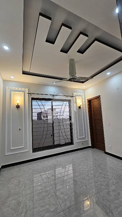 25x40 4 Marla Like a Brand new House for Sale At its best location in G-13/1