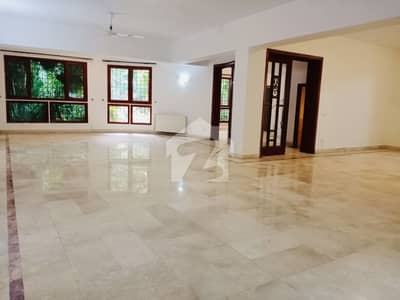 Prime Location 4 Bedroom House Available For Rent In F-6 Islamabad USD 4,000 Final
