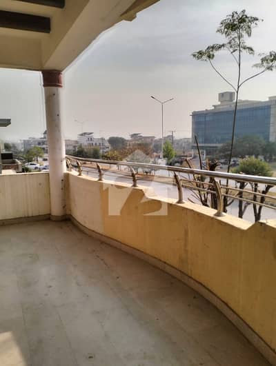TRIPLE STOREY 40x80 HOUSE AVAILABLE FOR RENT G-13/3 ISLAMABAD