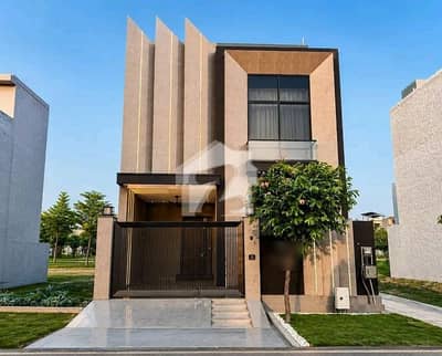 Your Search Ends Right Here With The Beautiful On Excellent Location House In Royal Palm City At Affordable Price Of Pkr Rs. 22500000