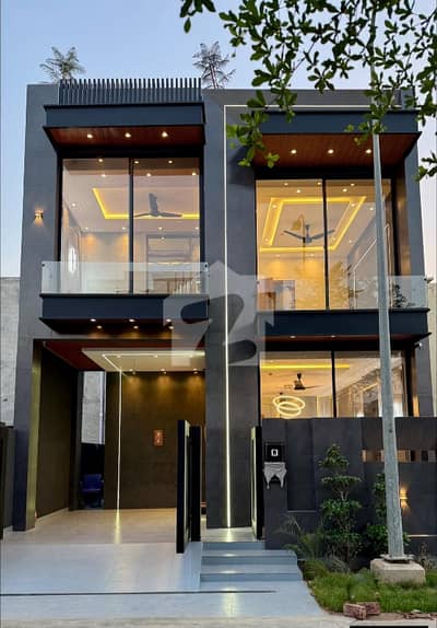Luxuries 5 Marla Beautiful House For Sale In DHA 9 Town | Block C | Park Facing