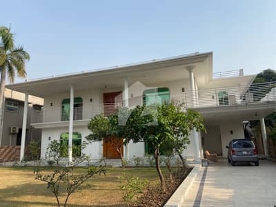ڈی ایچ اے فیز 1 ڈیفنس (ڈی ایچ اے),لاہور میں 5 کمروں کا 2 کنال مکان 5.6 لاکھ میں کرایہ پر دستیاب ہے۔