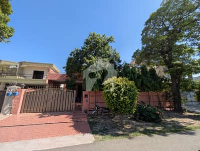SYED BROTHERS PROUDLY OFFERS: 1-Kanal Elegant And Fully Maintained Bungalow Is Available In The Best Block Of DHA Lahore. SYED BROTHERS PROUDLY OFFERS: 1-Kanal Elegant And Fully Maintained Bungalow Is Available In The Best Block Of DHA Lahore.