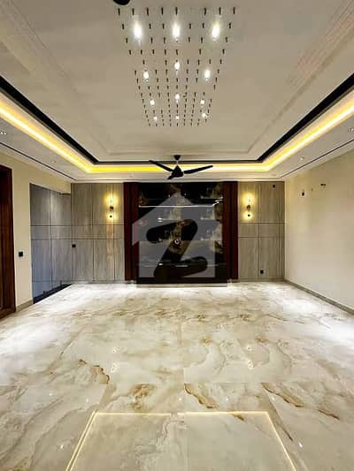 1 Kanal House for Sale | Basement + Solar System + 10 Marla Garden 1 Kanal House for Sale | Basement + Solar System + 10 Marla Garden