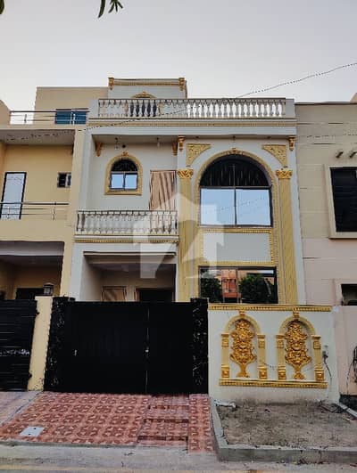 3.15 Marla House sale B Block Phases-2, LDA Approved Area, House No 381, Near Park, Near Masjid, Good Location House, A+ Material Used, Society New Lahore City.