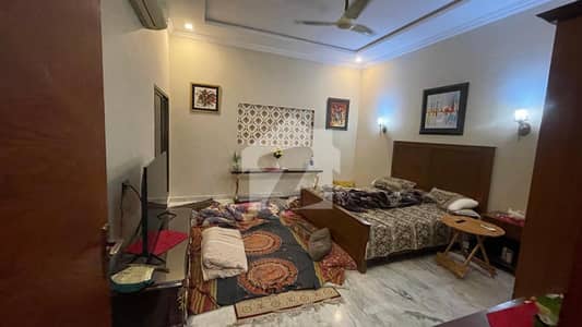 سبزہ زار سکیم لاہور میں 5 کمروں کا 10 مرلہ مکان 1.5 لاکھ میں کرایہ پر دستیاب ہے۔