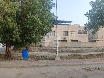 بحریہ ٹاؤن سیکٹر ای بحریہ ٹاؤن,لاہور میں 1 کنال رہائشی پلاٹ 3.5 کروڑ میں برائے فروخت۔