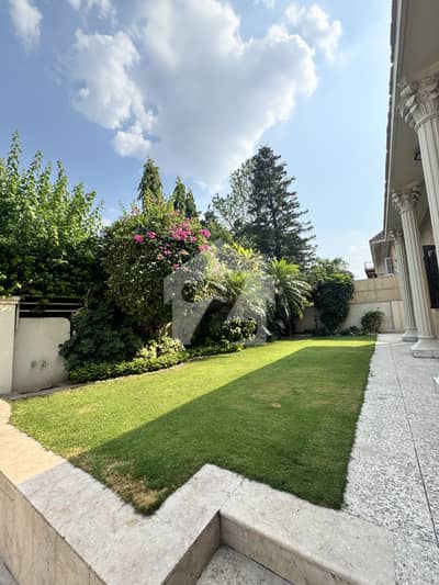 F-10 Double Storey House Excellent 666 SQY House Proper 6 Bedrooms, 6 Attached Bathrooms ,Modern Fittings And Tiled Floor TV Lounge, Drawing Dining, Kitchen ,Top Location
