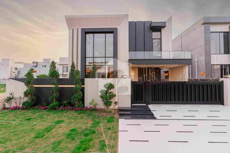 ANW REAL ESTATE PROUDLY OFFERS: 1 KANAL ELEGANT AND FULLY MAINTAINED SUPER HOT LOCATED BUNGALOW IS AVAILABLE IN THE BEST BLOCK OF DHA PHASE 5 LAHORE.