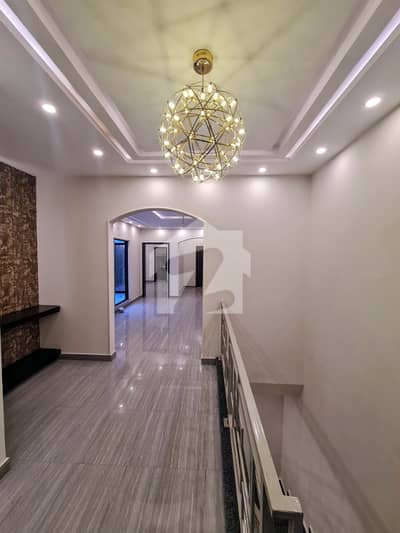 Ultra Modern House 6.75 Marla New House For Sale