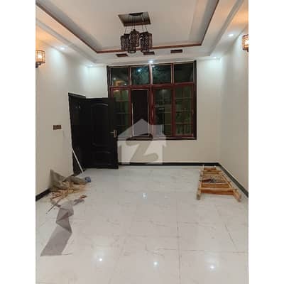 Ground Floor Fully Renovated Portion 120 Yards In 13d1