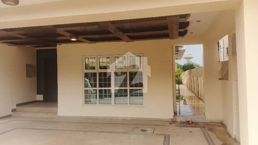 Bahria Town 27 Marla House Available