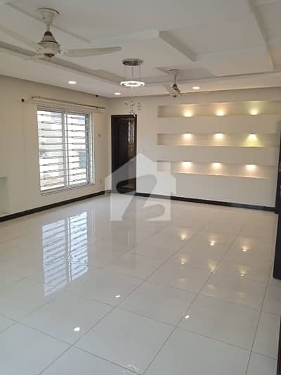 Bahria Town Phase 4 House For Rent