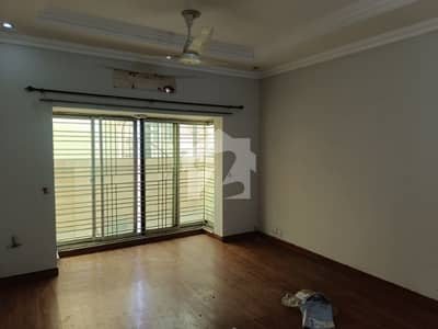 Bahria Town Safari 3 Villa For Rent