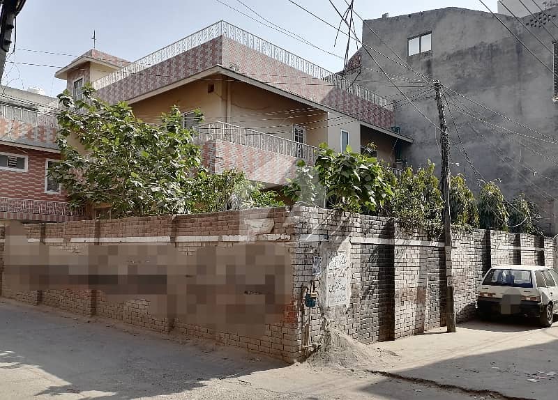 پیکو روڈ لاہور میں 10 مرلہ عمارت 4.5 کروڑ میں برائے فروخت۔ پیکو روڈ لاہور میں 10 مرلہ عمارت 4.5 کروڑ میں برائے فروخت۔