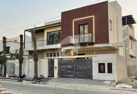 ڈی ایچ اے فیز 8 ڈی ایچ اے ڈیفینس,کراچی میں 6 کمروں کا 1 کنال مکان 23.0 کروڑ میں برائے فروخت۔