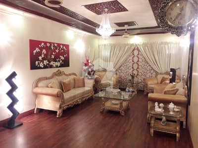 WELL MAINTAINED 3 BED D/D FLAT FOR SALE IN BLOCK 13-A, NEAR HASSAN SQUARE, GULSHAN E IQBAL