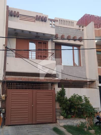 ڈی ایچ اے فیز 7 ڈی ایچ اے ڈیفینس,کراچی میں 4 کمروں کا 4 مرلہ مکان 5.5 کروڑ میں برائے فروخت۔