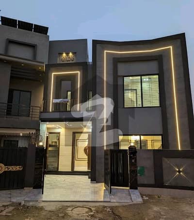 7.25 Marla Park Facing House In Jinnah Block Bahria Town Lahore