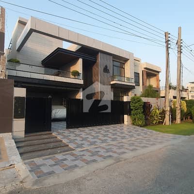 1 KANAL HOUSE FOR SALE