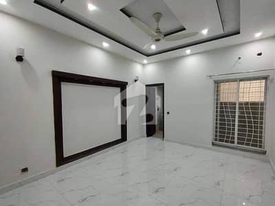 Vip 10 Marla Luxury Non Furnished House Available For Rent In Bahria Town Lahore