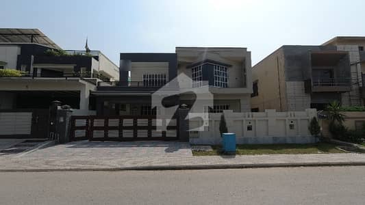 Prime Location House Of 1 Kanal Available In DHA Phase 2 - Sector D