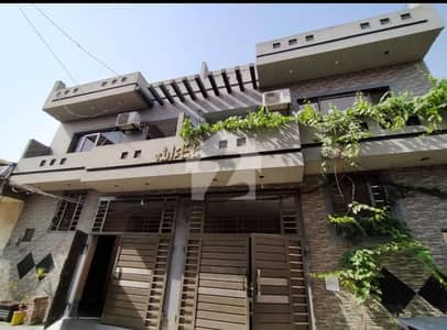 Luxury 6.5 Marla House Fr sale