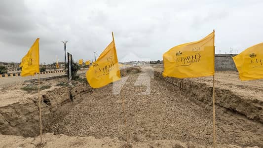 Prime Location Flat Sized 410 Square Feet In Orangi Town