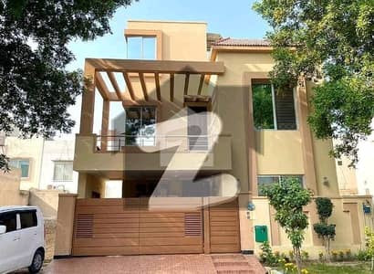 Vip 08 Marla Luxury Non Furnished House Available For Rent In Bahria Town Lahore