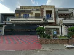 G 13 HOUSE 14 Marla 40x80 VERY IDEAL LOCATION ON 50 FEET ROAD PINDI FACE NEAR PARK AND BASIC AMUNITIES G 13 HOUSE 14 Marla 40x80 VERY IDEAL LOCATION ON 50 FEET ROAD PINDI FACE NEAR PARK AND BASIC AMUNITIES