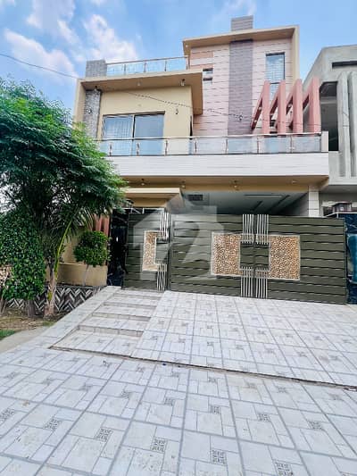 ایل ڈی اے ایوینیو لاہور میں 6 کمروں کا 10 مرلہ مکان 3.45 کروڑ میں برائے فروخت۔ ایل ڈی اے ایوینیو لاہور میں 6 کمروں کا 10 مرلہ مکان 3.45 کروڑ میں برائے فروخت۔