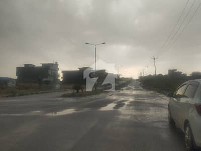 Prime Corner Plot Available in PECHS Islamabad | 7.3 Marla Total Area