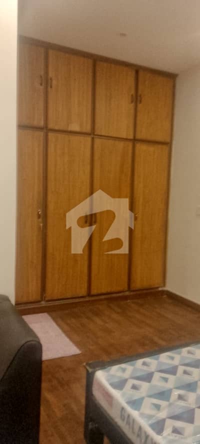1 KANAL 1 ROOM FURNISHED Only FOR BOY IN DHA PHASE 1 1 KANAL 1 ROOM FURNISHED Only FOR BOY IN DHA PHASE 1