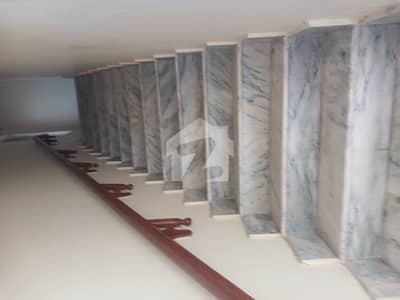 F10 Size 600 Upper Portion 3 Beds Rent 170000 Real Pic near to park